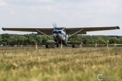 Cessna F150M 8516